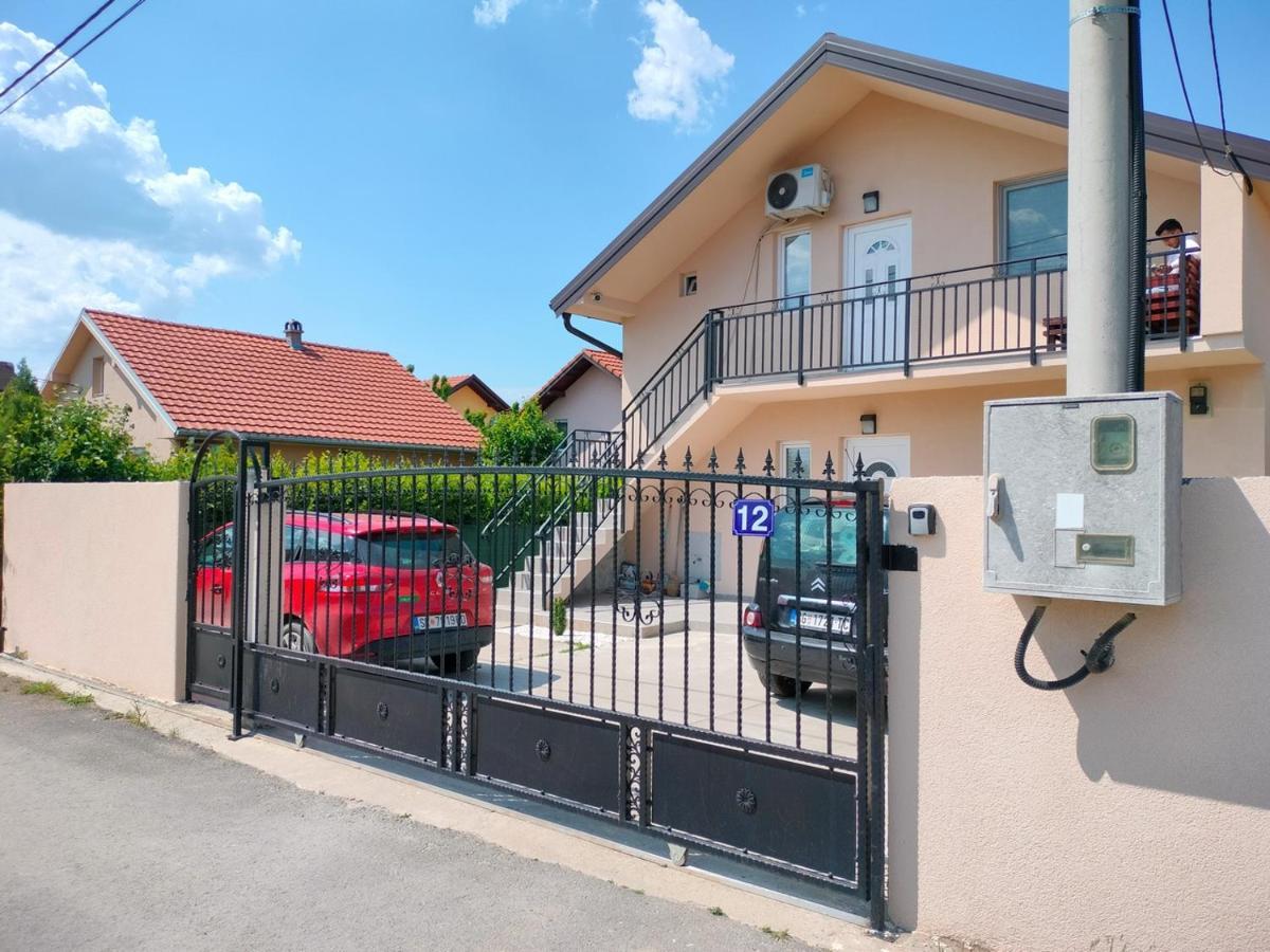 A1 - Airport Belgrade Apartment Kültér fotó